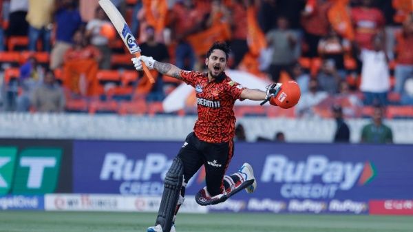 Ishan kishan height in feet